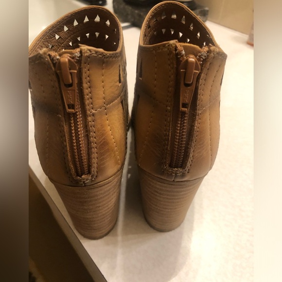 Sofft Ankle Booties Size 8 - Picture 3 of 6